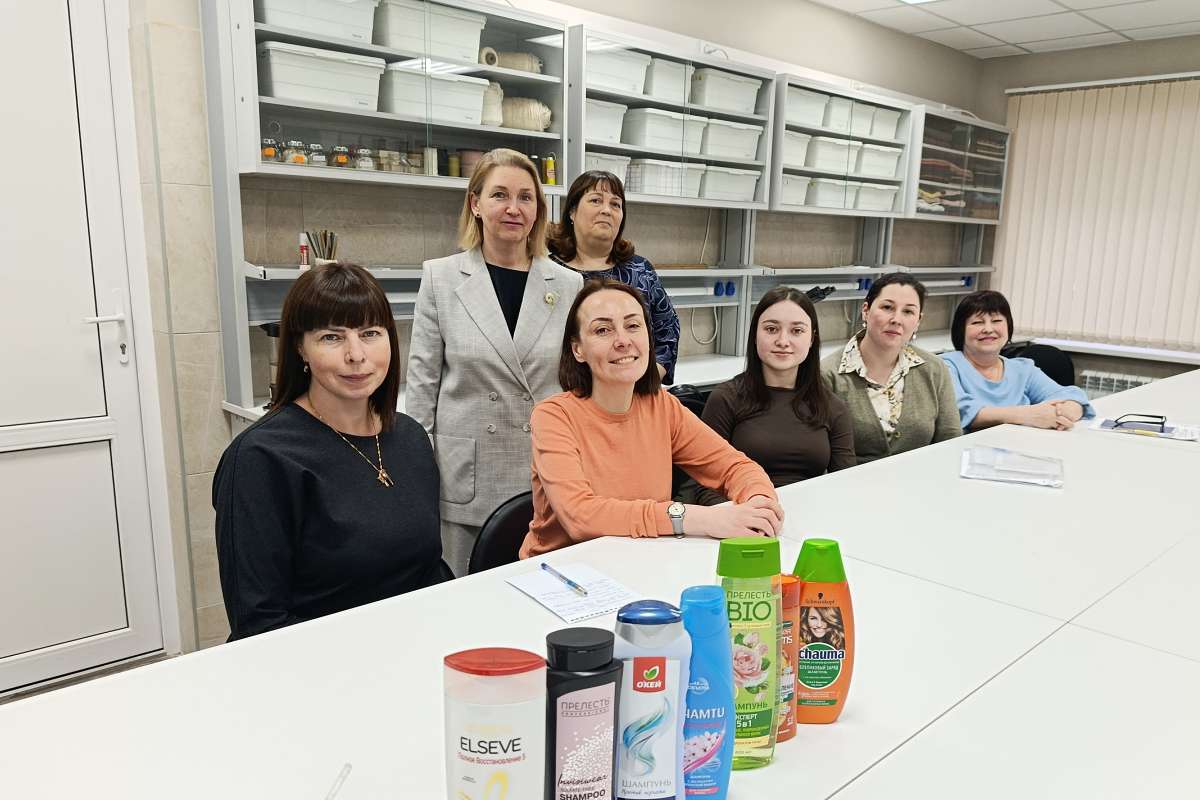 Преподаватели ВШСиТ и эксперты Торгово-промышленной палаты обменялись опытом в области товароведческой экспертизы