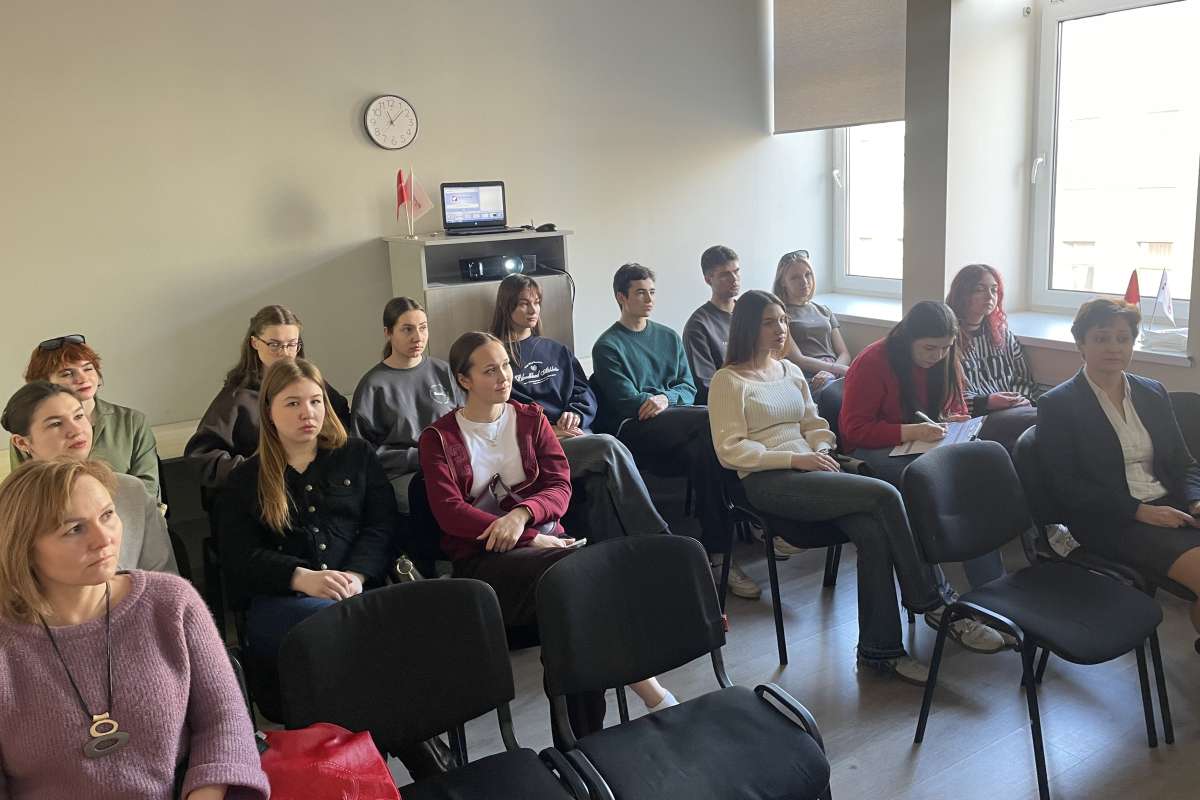 Изображение: Студенты направления «Сервис» узнали о карьерных перспективах в страховой отрасли