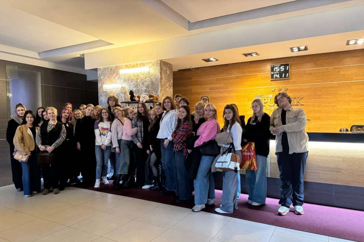 Студенты ВШСиТ изучили внутренние процессы гостиницы «Спутник»