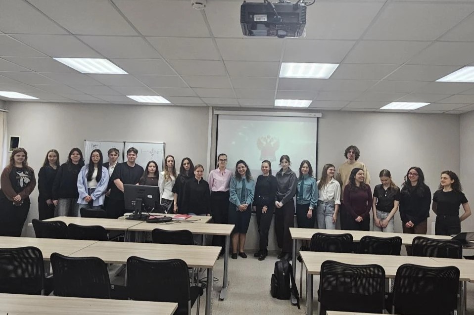 Студенты ВШСиТ встретились с представителями Балтийской таможни Студенты ВШСиТ встретились с представителями Балтийской таможни